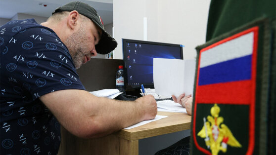    Медведев: с января 2023 на службу по контракту приняли более 231 тысячи человек Юлия Шелковенко