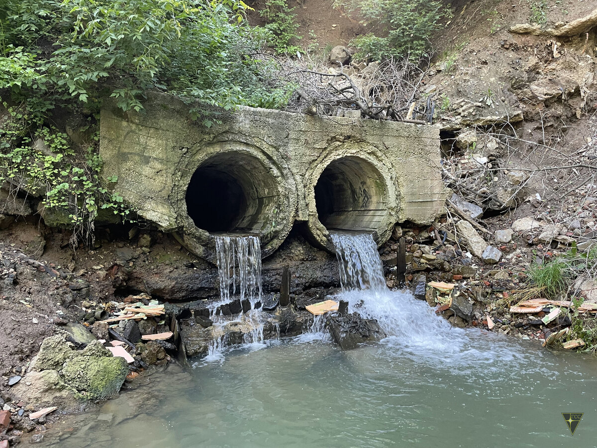 После Чуры мы ощутили, что есть ещё порох в пороховницах и ягоды в ягодицах. И отчего бы не посетить коллектор некоего ручья или скромной речки?-3