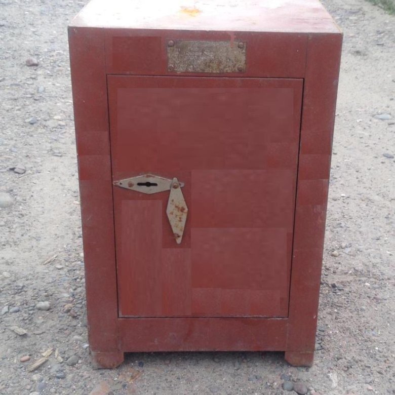 Вот такой железный ящик мог спасти судьбы людей. Взято: Яндекс.Картинки