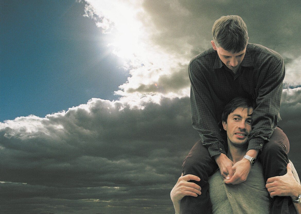 The father. Отец и сын фильм 2003. Отец и сын Сокуров. «Отец и сын». Реж. Александр Сокуров. 2003. Отец и сын фильм 2003 Сокуров