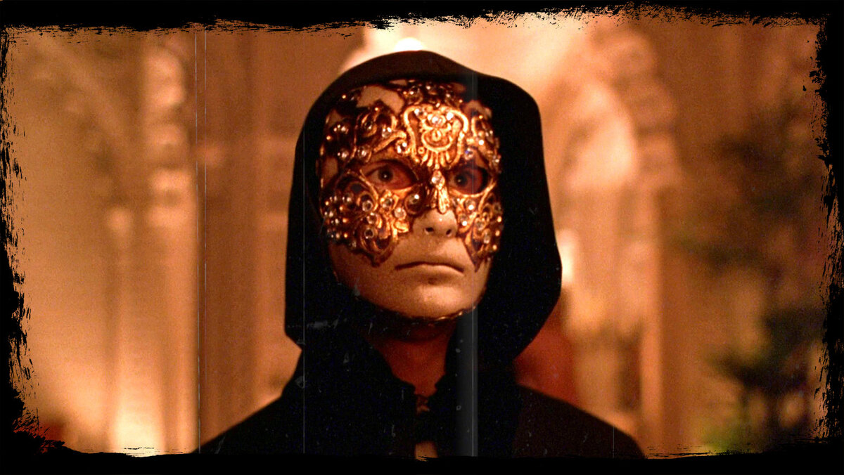 "С широко закрытыми глазами", 1999г. реж. Стэнли Кубрик