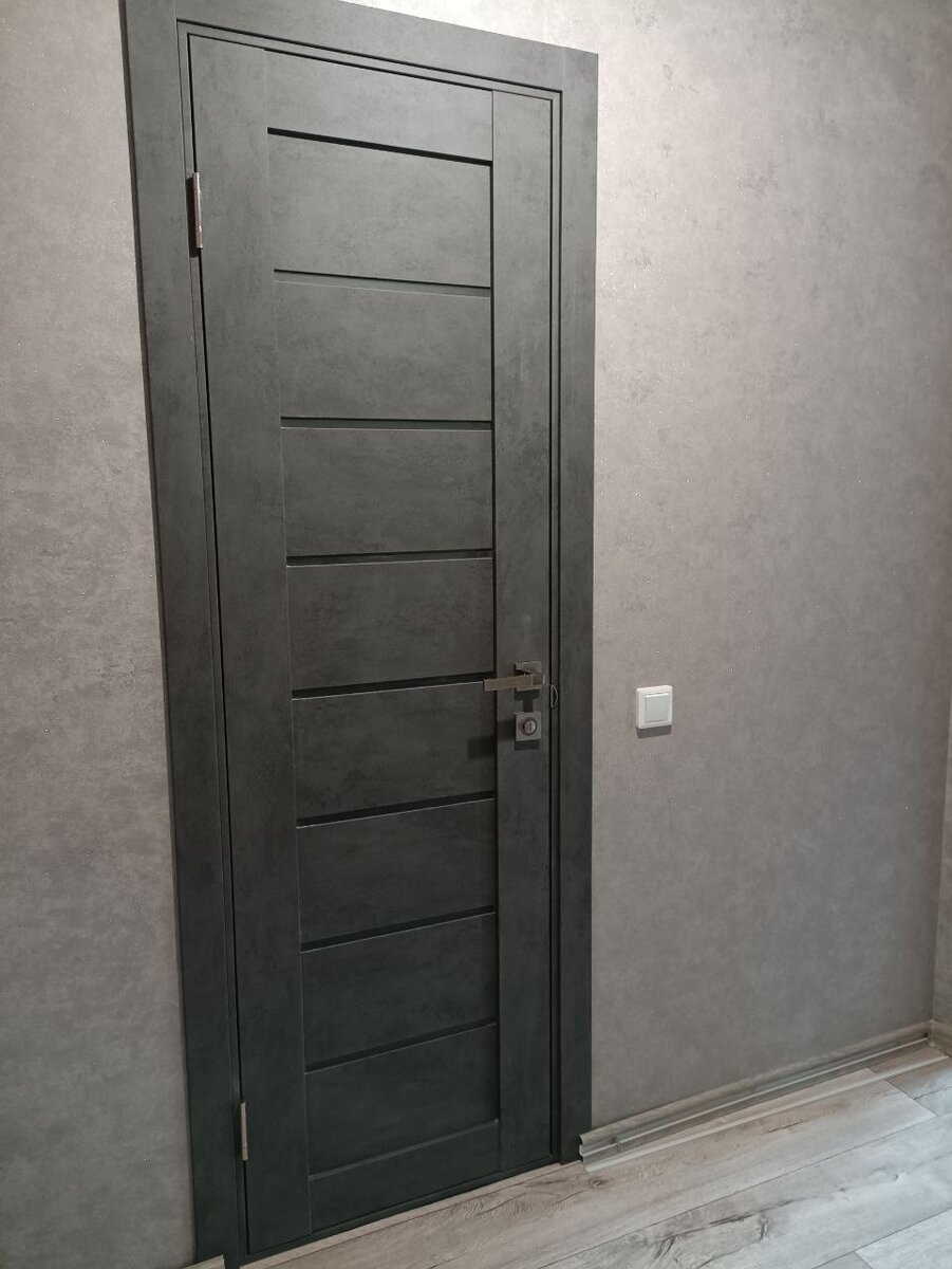 gока единственная дверь в квартире, кроме входной (Финансы у микрофона). Плинтус подпилим в следующую "ходку"