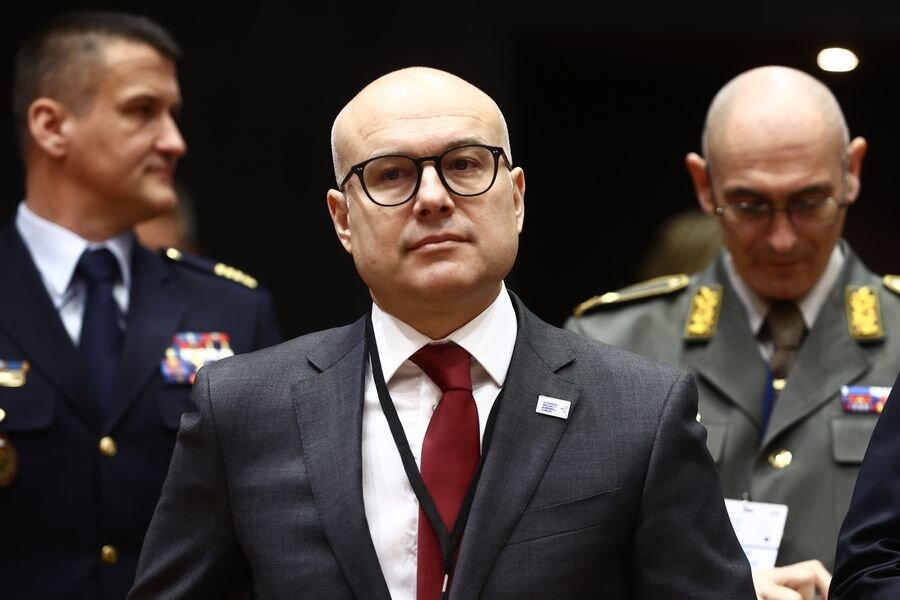    Министр обороны Сербии Милош Вучевич © EPA/ТАСС