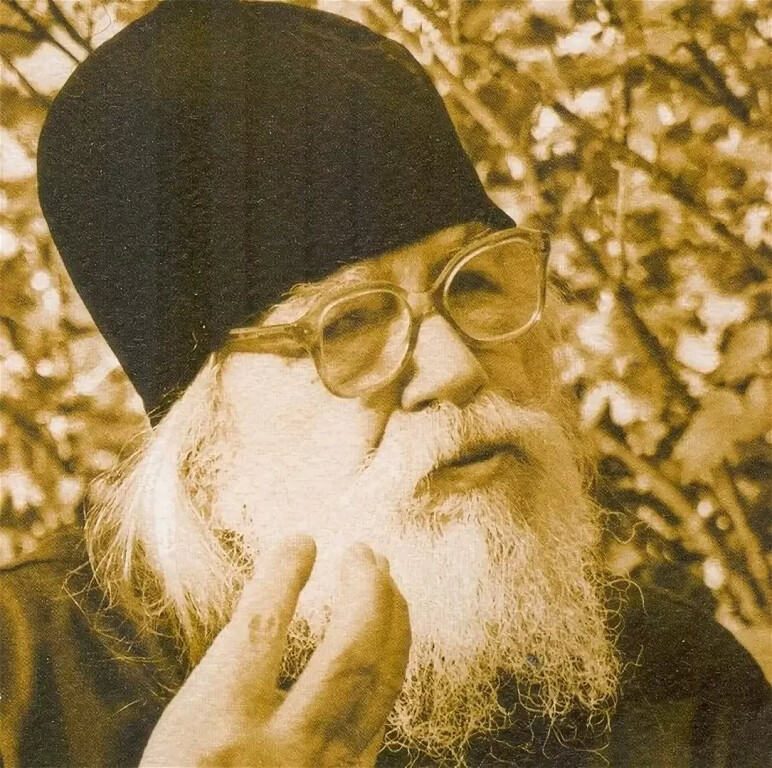 Старцы детям говорят с улыбкою самолюбивой. Архимандрит Иоанн крес. Архимандрит Иоанн Крестьянкин. Старец Псково-Печерский Иоанн Крестьянкин. Батюшка Иоанн Крестьянкин.