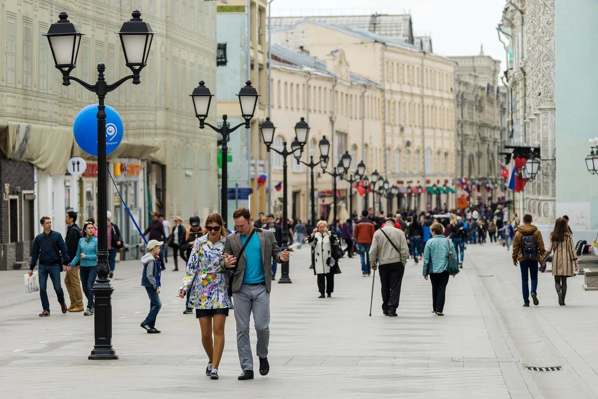 В России за улыбку дают в морду | Белорус и Я | Дзен