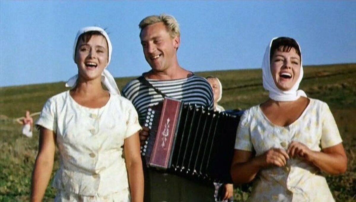 Кадр из фильма "Стряпуха"   https://www.kino-teatr.ru/