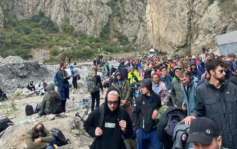 Очереди на Верхнем Ларсе