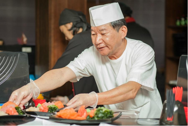 Шеф-повар из Японии Сато Сан 