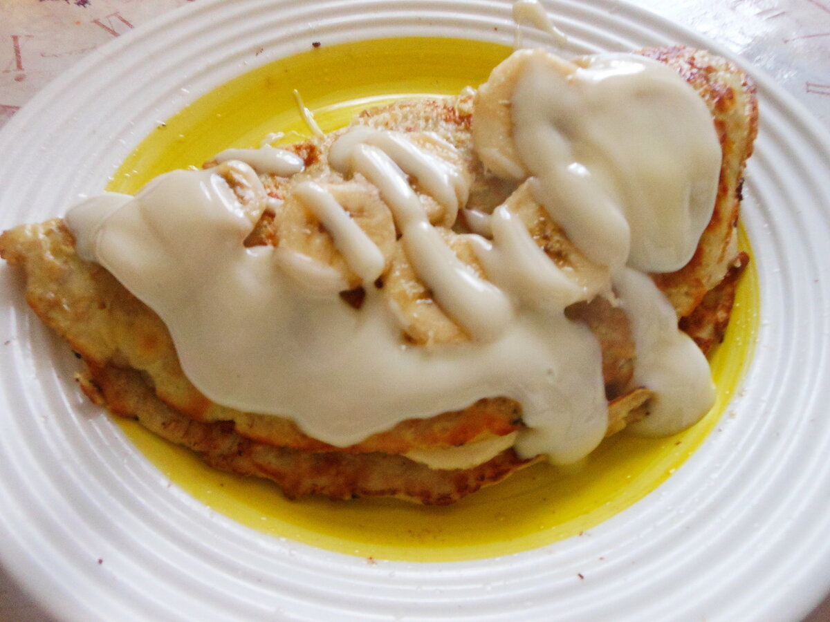 Это рецепт для тех кто придерживается правильного питания. Очень вкусный и сытный завтрак, не содержит сахар. Блюдо содержит медленные углеводы, а это значит не будет резкого скачка инсулина и быстрого возникновения голода после еды.