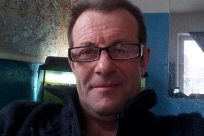    Мужчина спасший девушку, не заметившую мчащийся поезд в Одинцовском округ © Telegram-канал 112