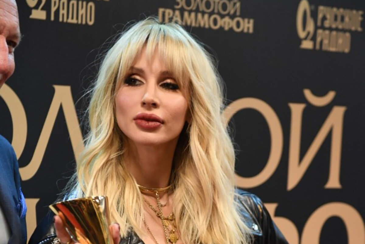 Лобода исполнила песню «К черту любовь», но режиссеры шоу «Танцы» не указали, кто ее автор.  Фото: Фото: Komsomolskaya Pravda/Global Look Press/globallookpress.com
