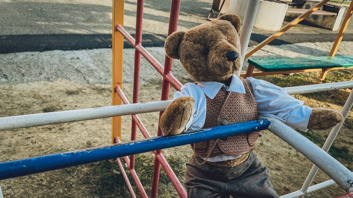     6-летний мальчик целый час был в растерянном и напуганном состоянии. Его не оставили в беде добрые люди, которые рассказали Muksun.fm об инциденте c горе-родителями.