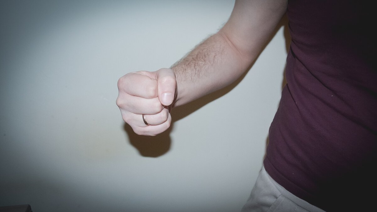     У 26-летнего омича диагностировали ушибленные раны мягких тканей головы и груди, кровоизлияние в мозг.