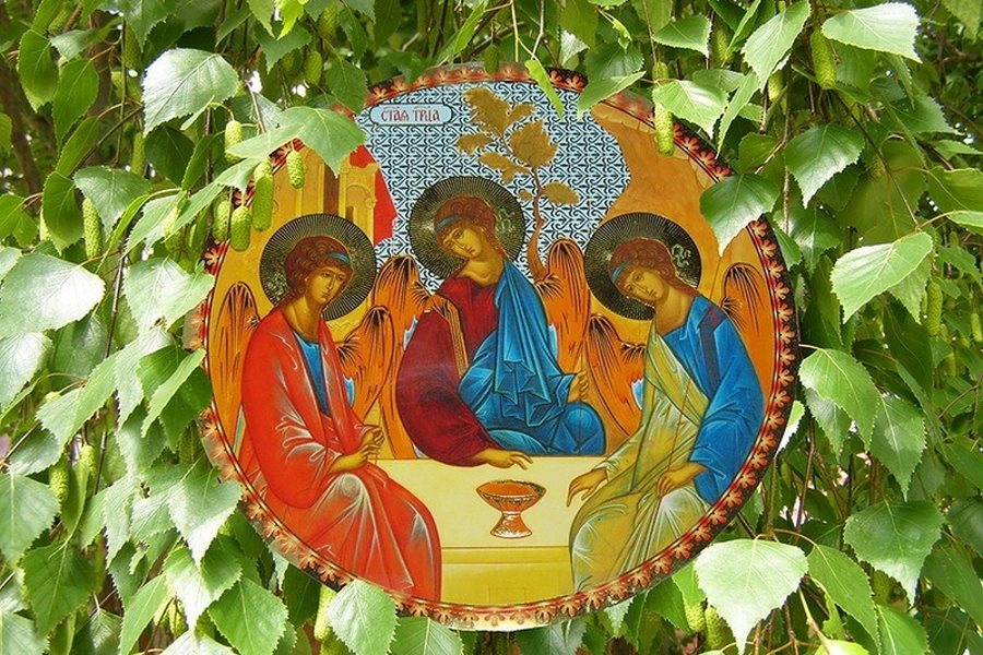 День святой троицы что это. Икона Святая Троица. Троица Пятидесятница. Троица икона в Березках. Троица праздник Пятидесятница