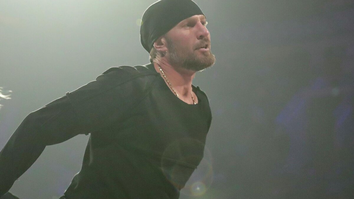    Роман Костомаров на шоу Ильи Авербуха.© Globallookpress Dmitry Golubovich