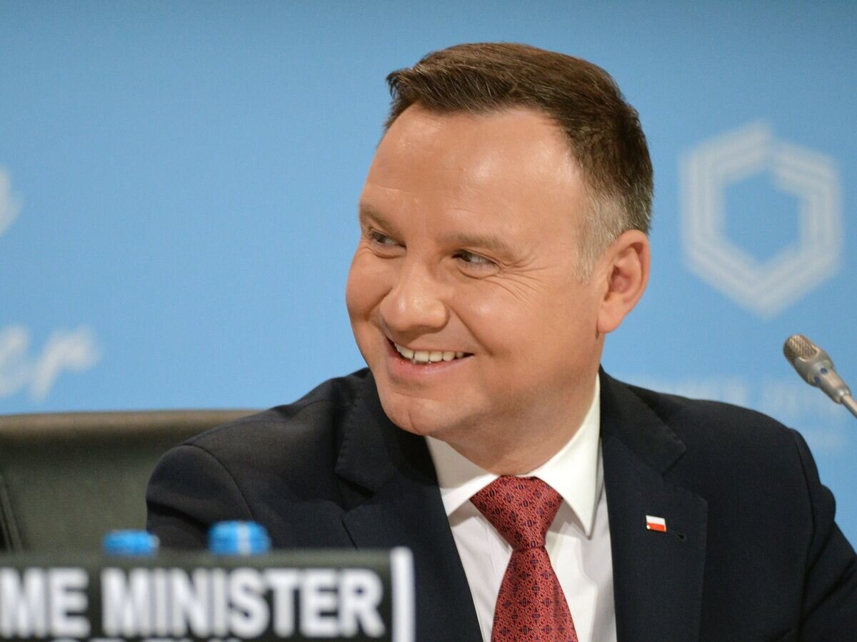 ПроДудел "отбой". Президент Польши отозвал закон о "российском влиянии ...
