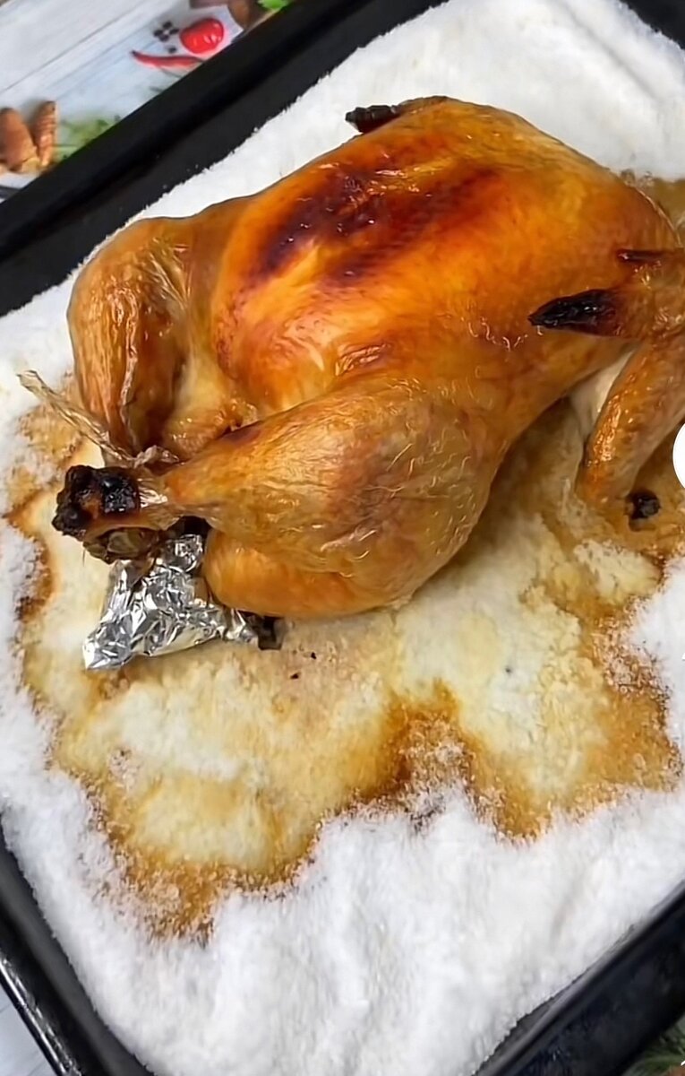 Курица в предвкушении того, что Вы ее сейчас СЪЕДИТЕ...