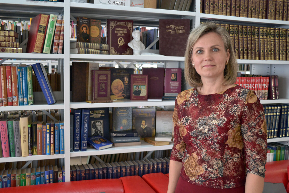 Елена Фурсова, завотделом обслуживания читателей центральной библиотеки