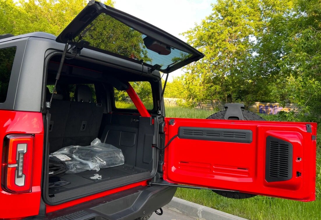 В России теперь можно купить новый рамный внедорожник Ford Bronco ...