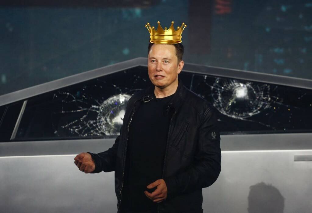 Мне кажется, что после такого фиаско, про этого парня должны были забыть на следующий день. Но сегодня волшебство СМИ, которыми руководят из единого центра, не так всё просто.  и вы поймёте дочитав всё до конца. Картинка из поисковой системы Яндекса.