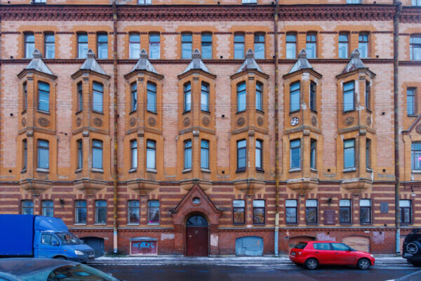 Здание на наб. Мойки, где расположены помещения в аренду без конкурса
