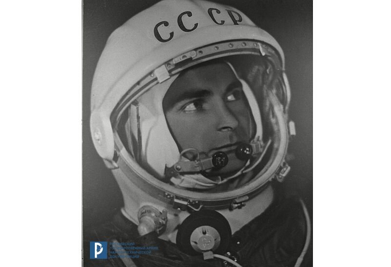 Космонавт В.Ф. Быковский в скафандре «СК-1». 1963 г. РГАНТД. Арх. № 1-5750.