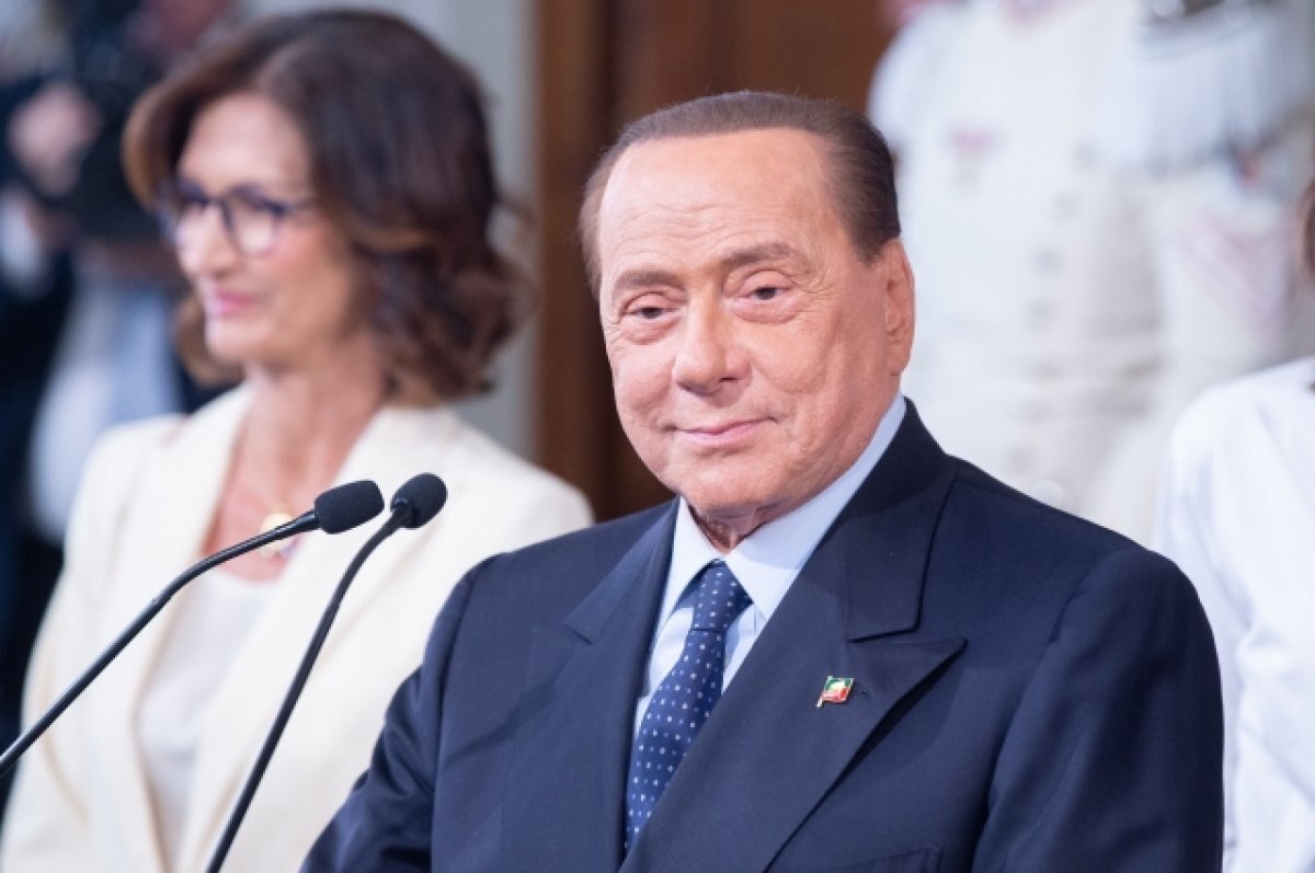    Городской совет Монцы предложил назвать стадион ФК в честь Берлускони