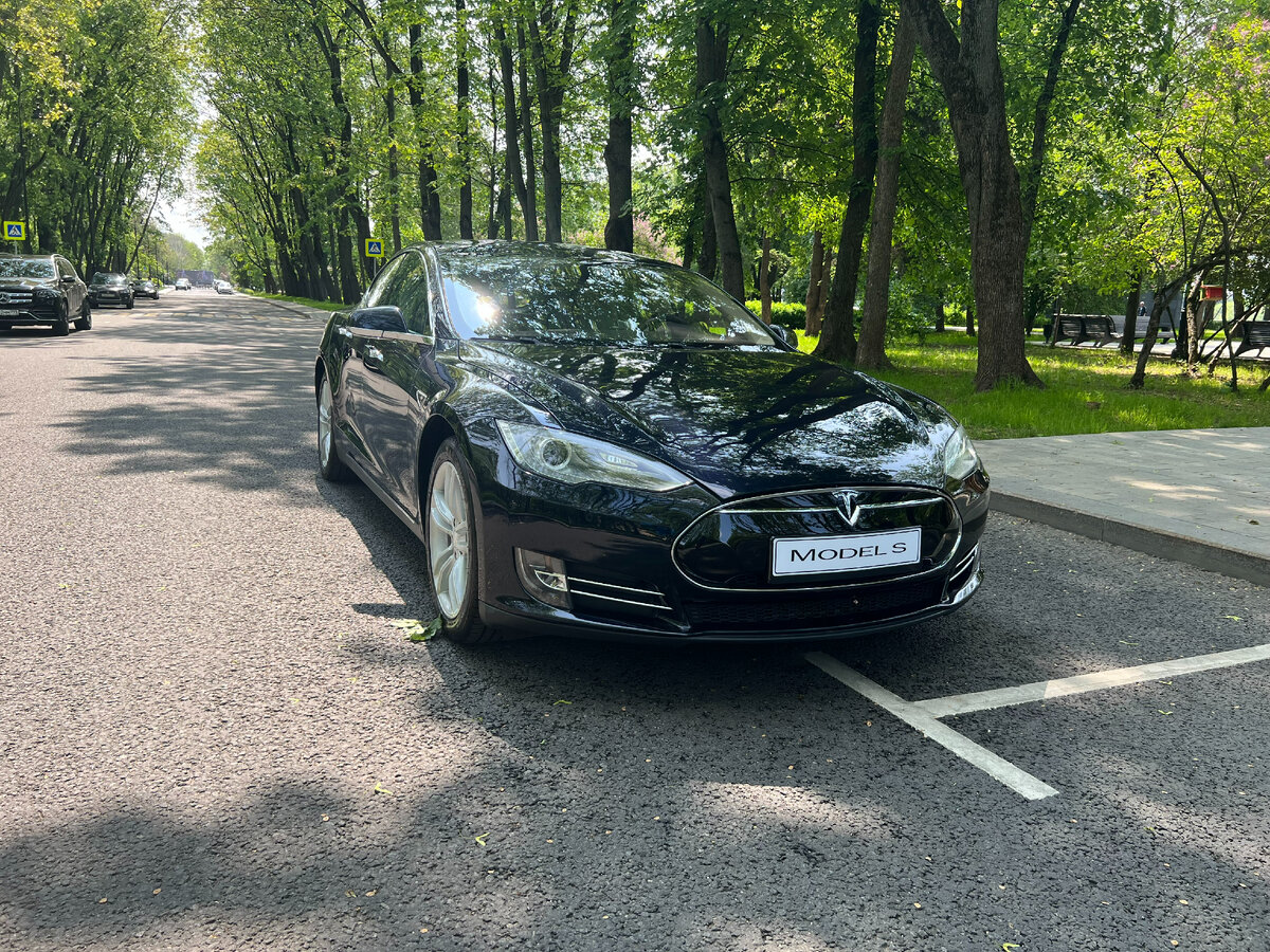 Тесла Модел S P85+, 2014 года с пробегом 81 300 км | GoGetCar | Дзен