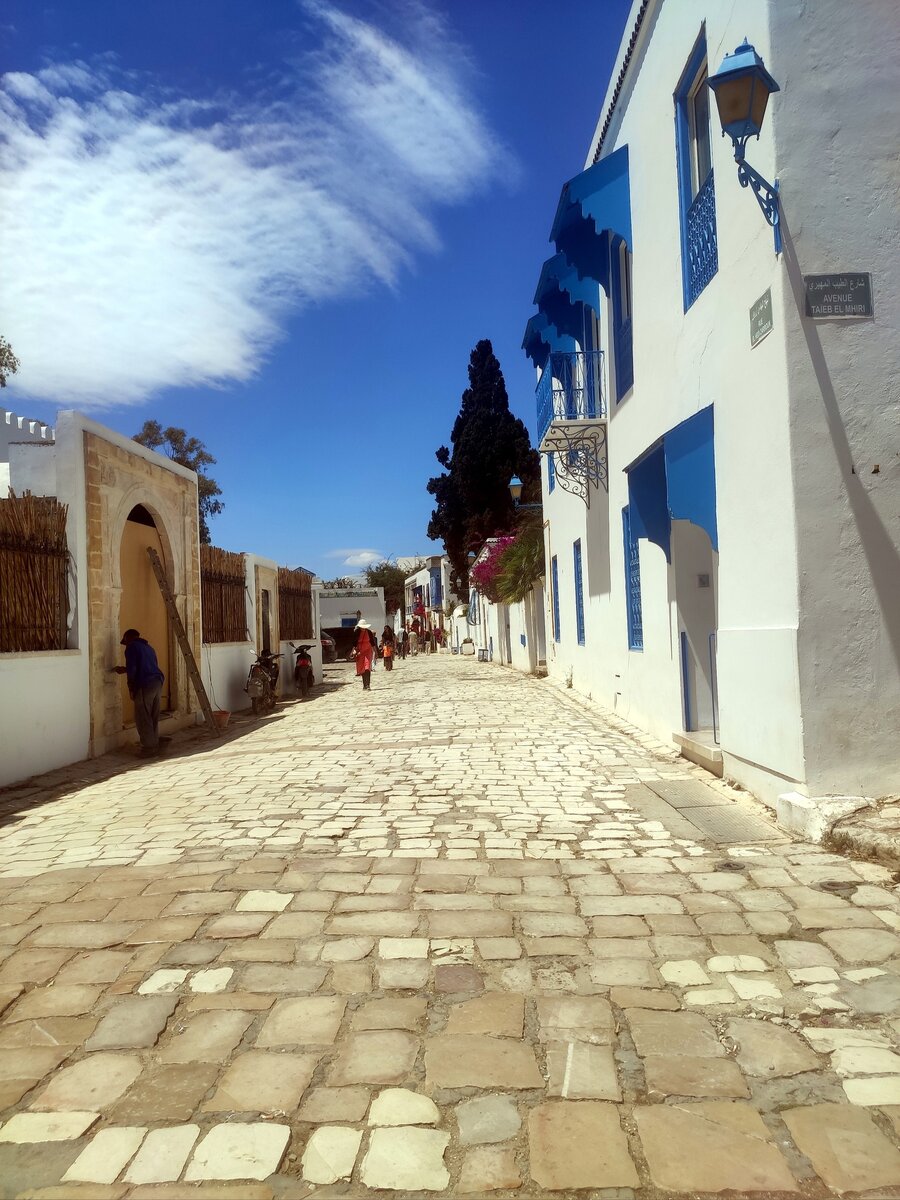 тунис синий город