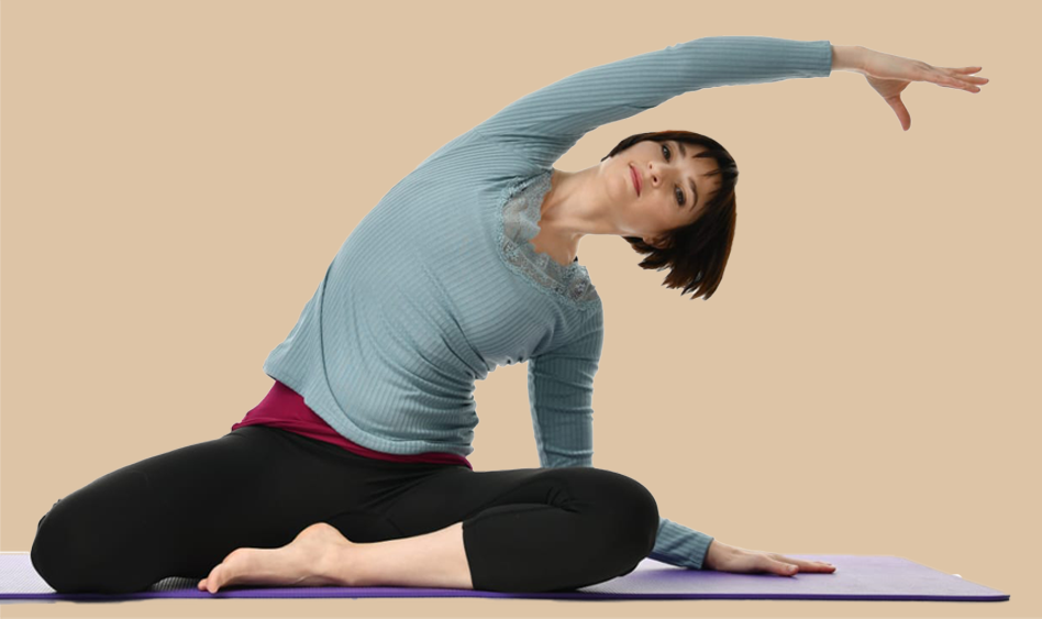 Полина Пилюгина, тренер-реабилитолог, магистр по физической культуре (РГУФКСМиТ), сертифицированный преподаватель реабилитационного пилатеса ведущих международных школ (Stott Pilates, MK Pilates, Polestar Pilates), мануальный практик физиотерапии по методу Линн Шульте, остеопатии школы Барраля и биодинамики школы Силлза