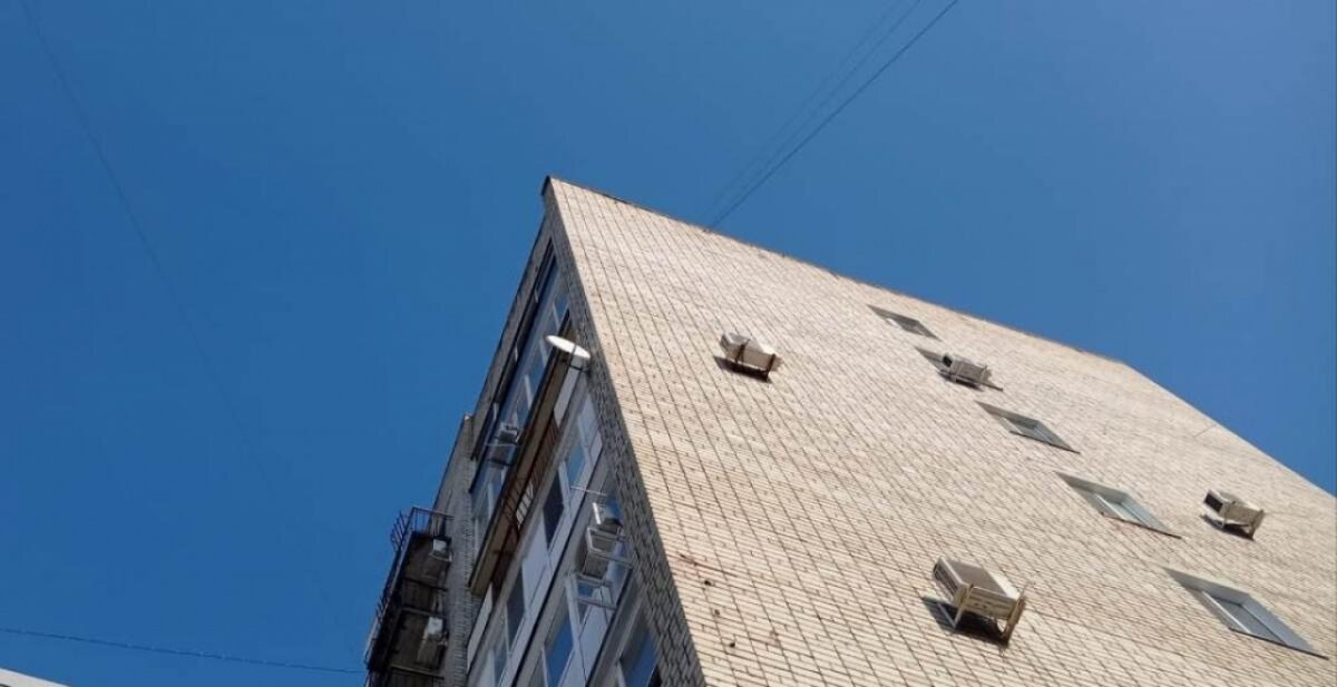    В Саратове возбудили дело о падении с дома кирпича на 11-летнюю девочкуНовости Саратова и области – Сетевое издание «Репортер64»