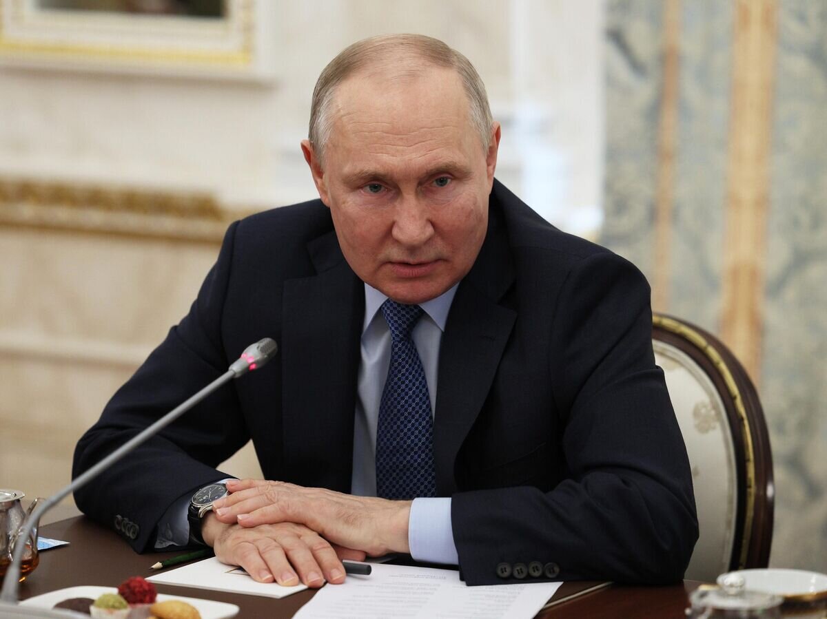    Президент России Владимир Путин проводит встречу с военными корреспондентами© РИА Новости / Гавриил Григоров