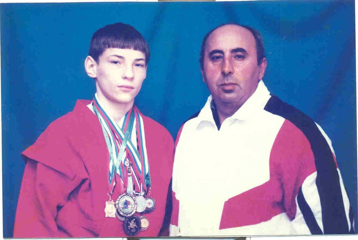 Сергей с первым тренером Рафиком Узбек оглы Мамеднабиевиевым