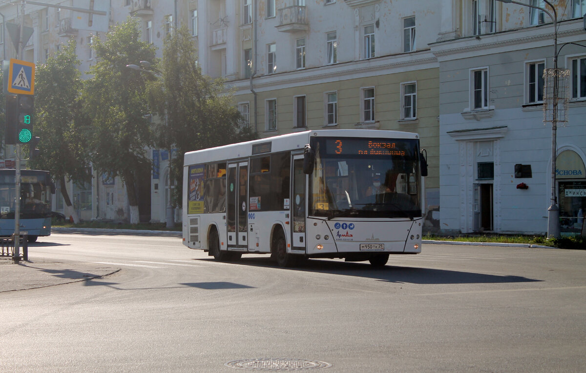 Северодвинск автобус 3. МАЗ 206. МАЗ-206 автобус. Троллейбус МАЗ. Автобусы Северодвинск.