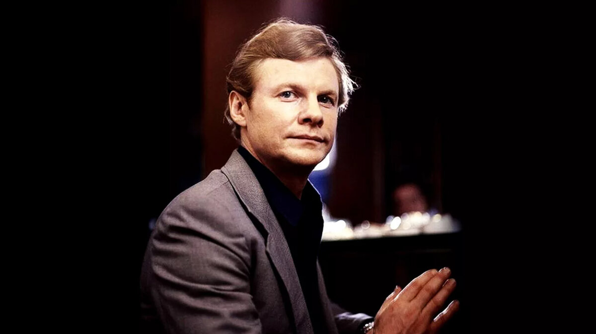 Виталий Соломин