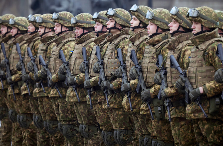    Все мужчины в Киеве должны прибыть в военкомат из-за объявления всеобщей мобилизации