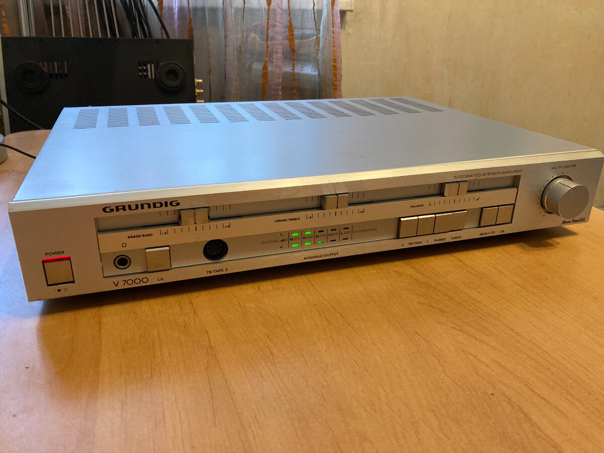 Еще один хороший усилитель из 80-х: Grundig V7000 | Prophetmaster Audio |  Дзен