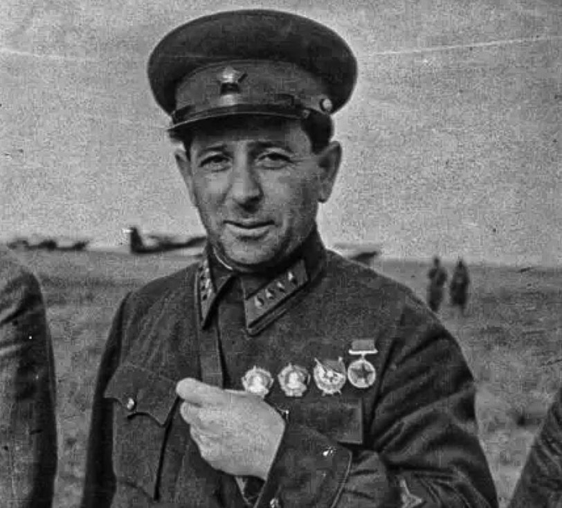 Л.З. Мехлис выявил больше всего недостатков - пришлось останавливать