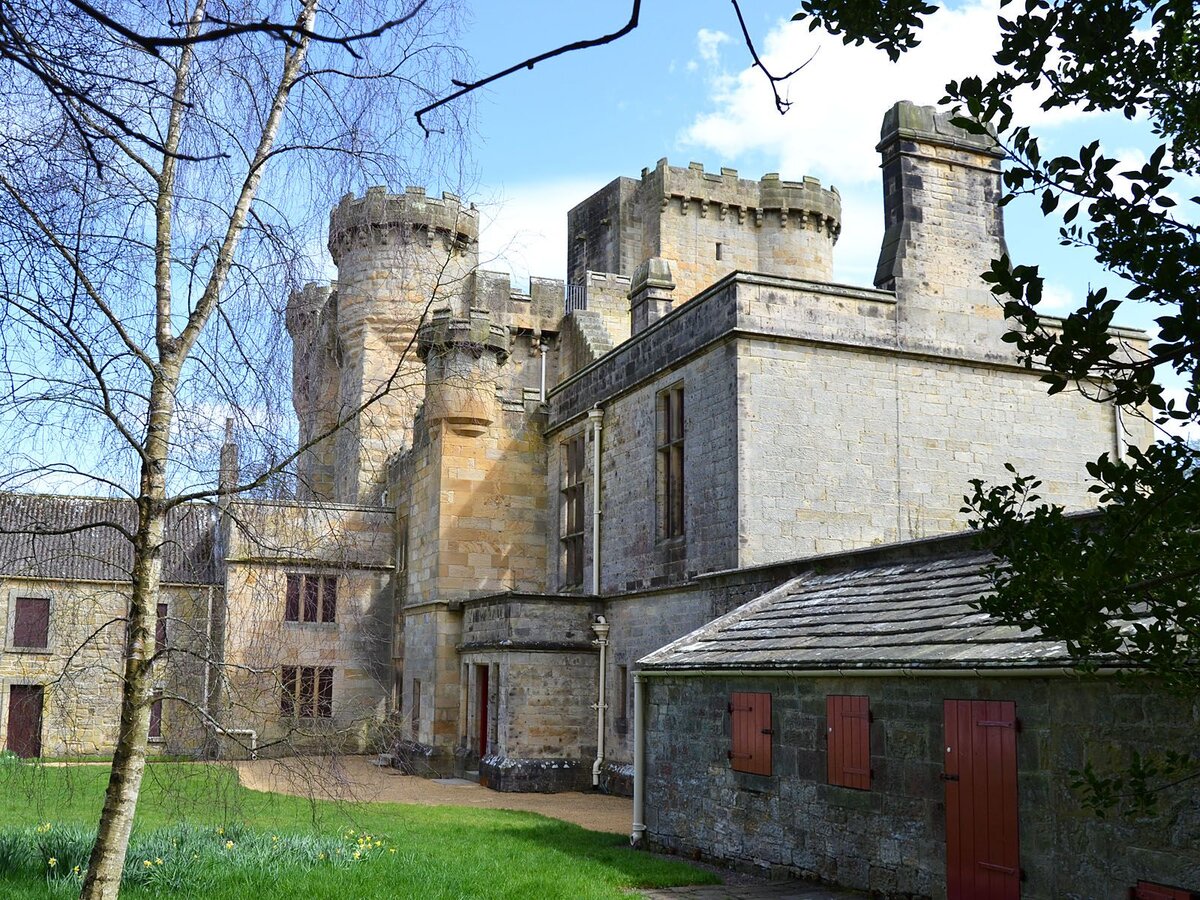 Замок Белси