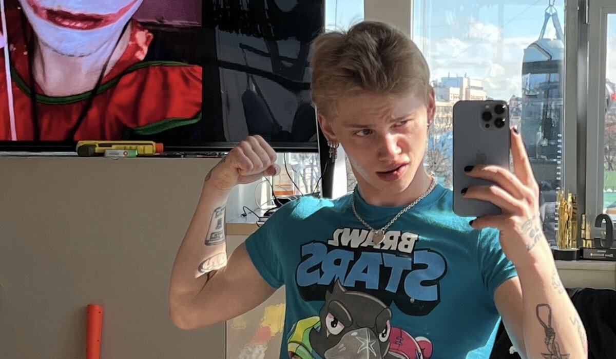   📷
