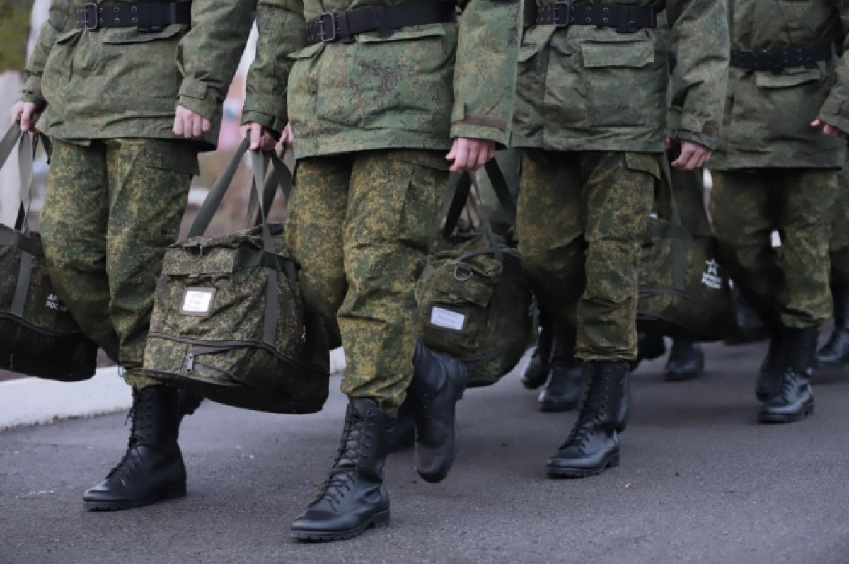    В Калининградской области опровергли сообщения о выдаче оружия срочникам