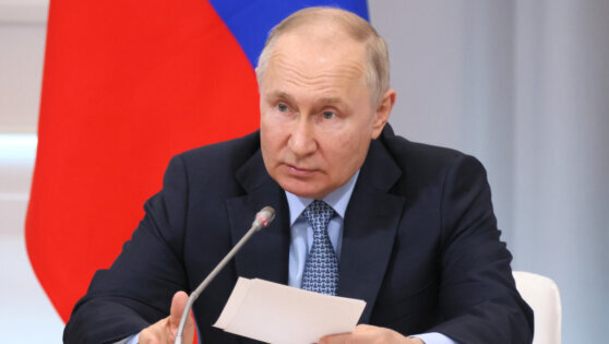    Путин указал на важность повышения обороноспособности РФ не в ущерб развитию экономики Ксения Пудовкина