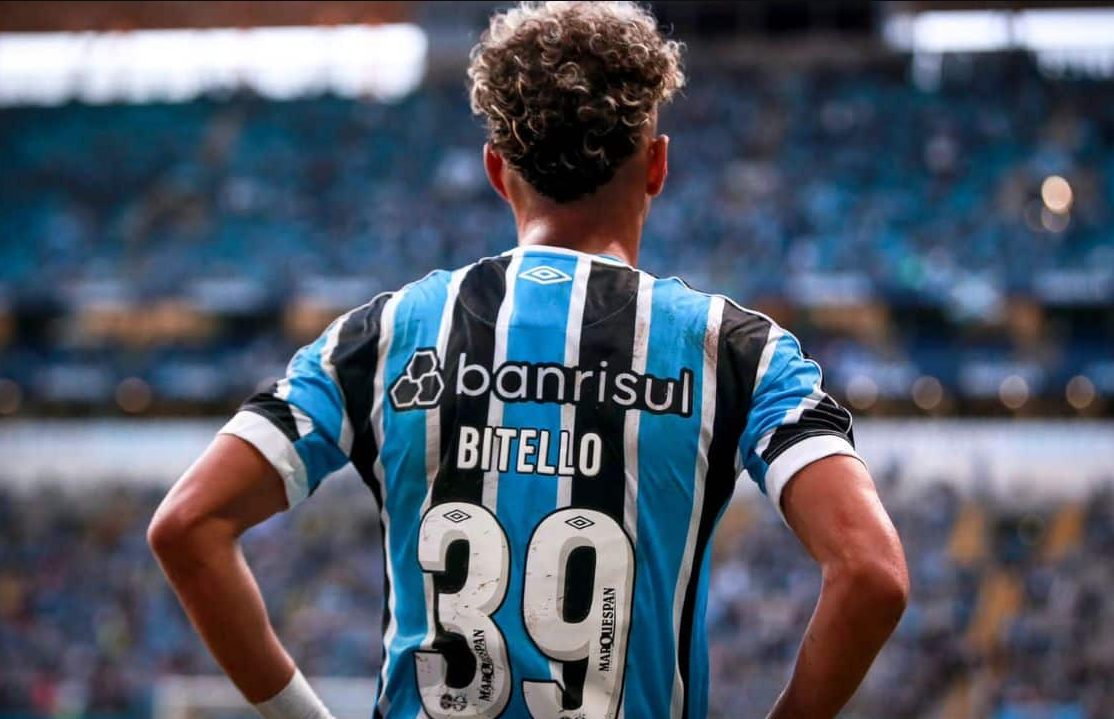 Усиление обороны, нападающий в ЦСКА или «Спартак» и трансфер «Локо»: последние трансферные новости РПЛ. Главное, что случилось на российском трансферном рынке.-3