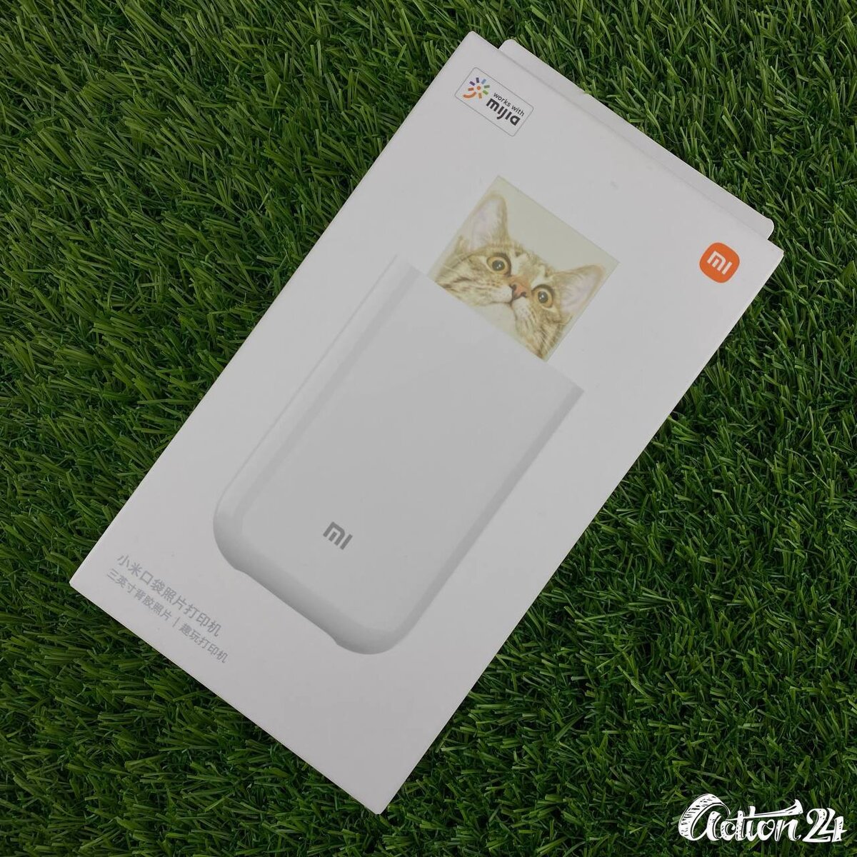 Очень нравится дизайн упаковки. Фотография котика выглядит достаточно забавно :)