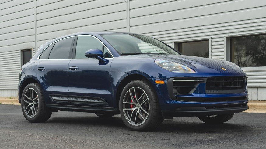    На фото: актуальный Porsche Macan S
