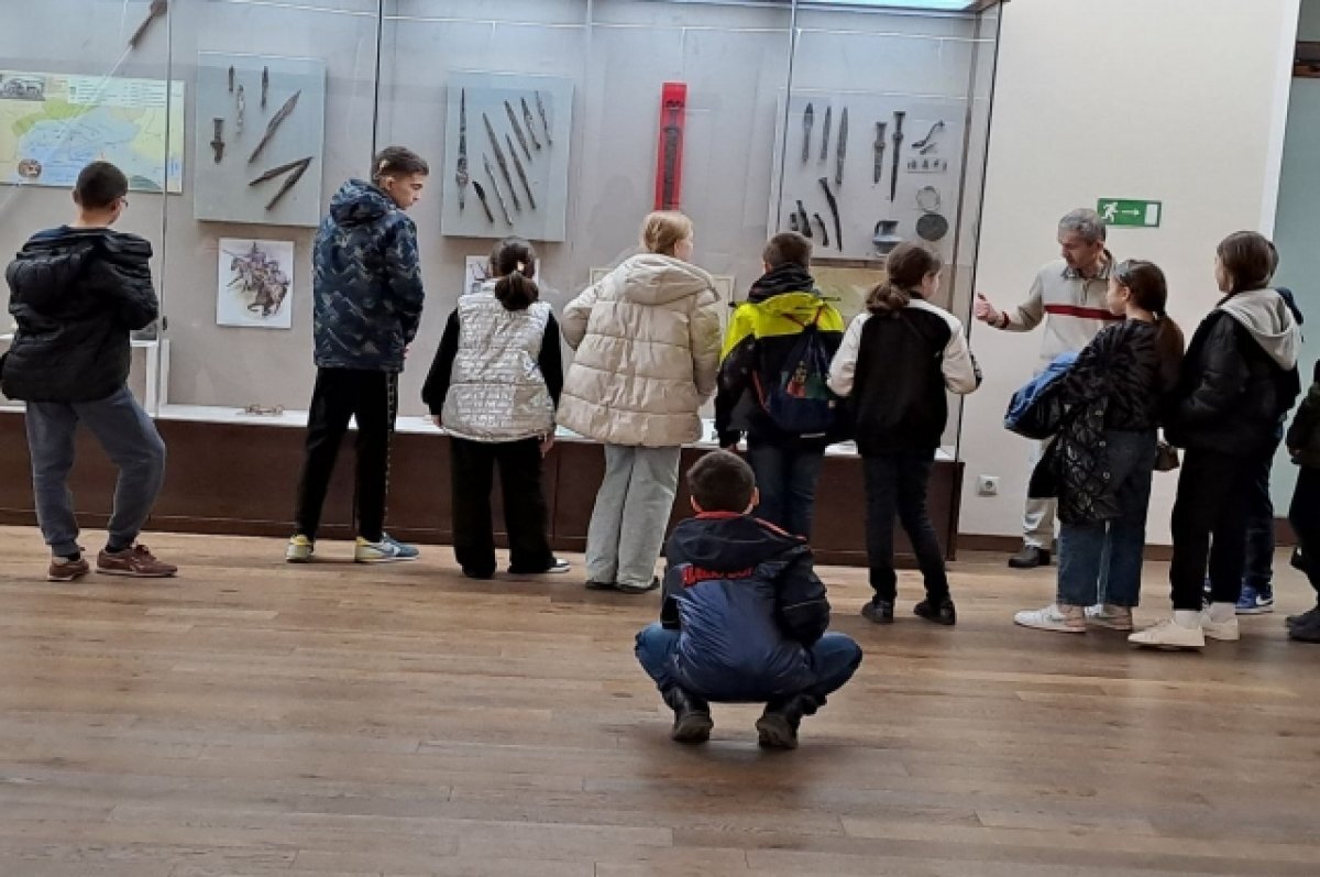    Дети с интересом приобщаются к культуре.