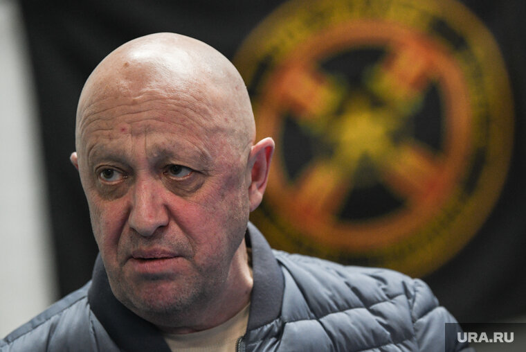    В ходе обысков в офисе Евгения Пригожина найден арсенал оружия