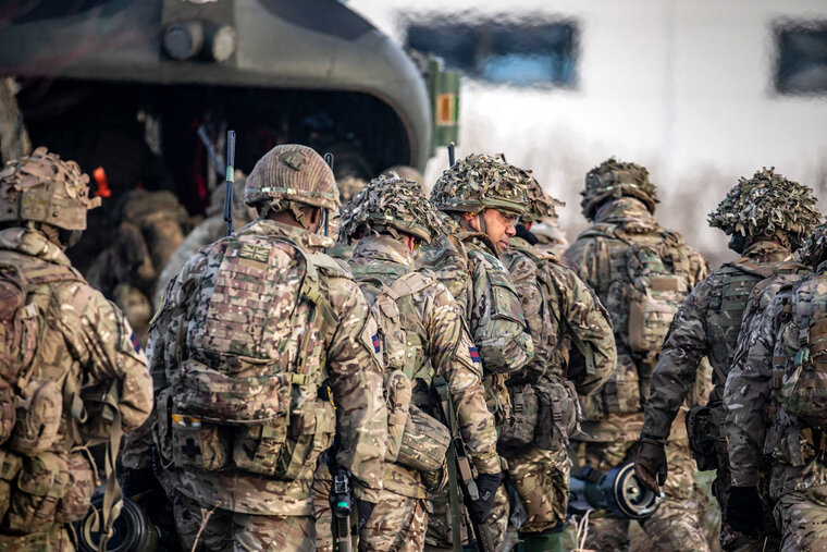    Провокация на ЗАЭС может стать причиной ввода армии НАТО на Украину, сказал Владимир Рогов