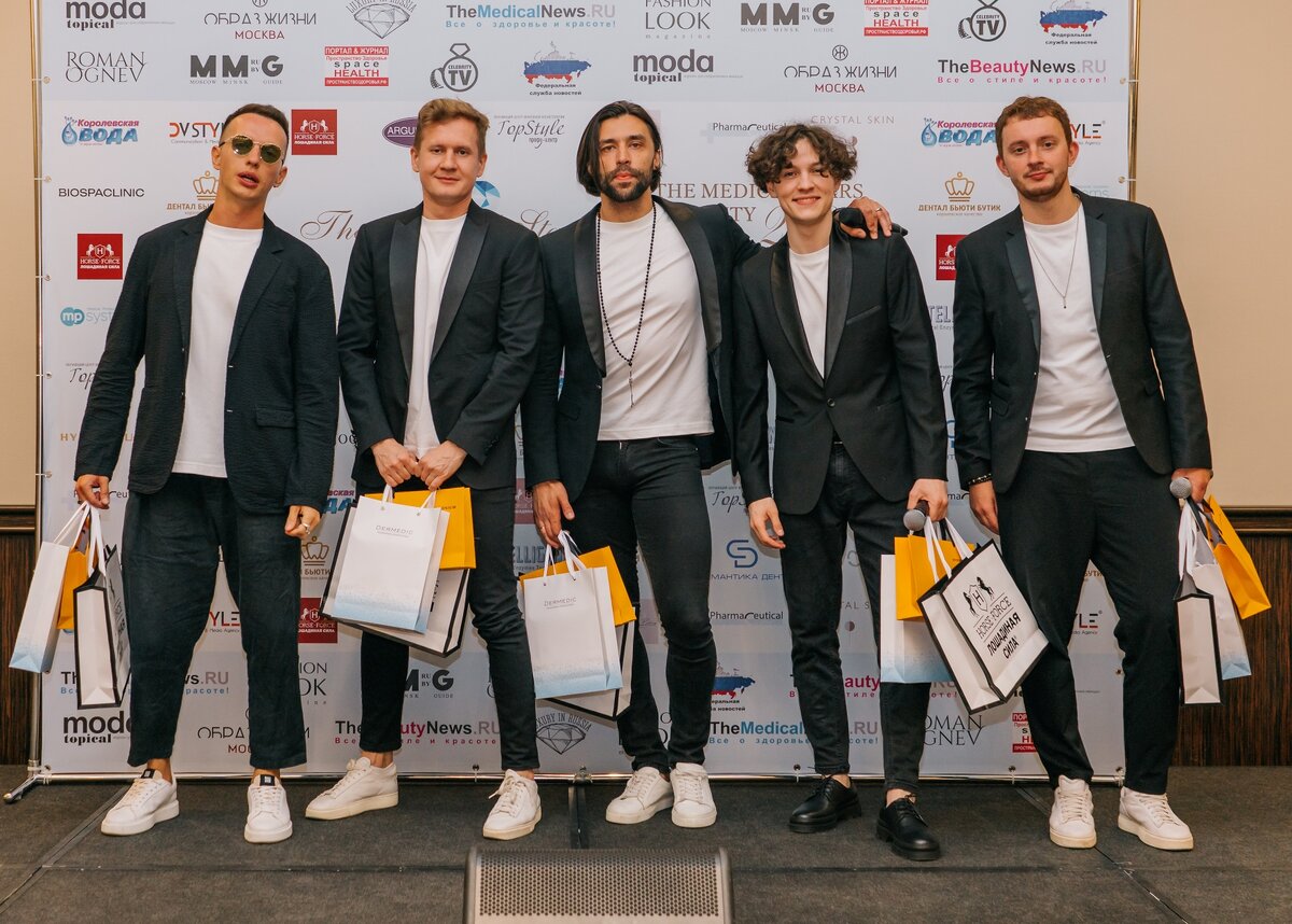 Вокальная группа "ПЯТЕРО"