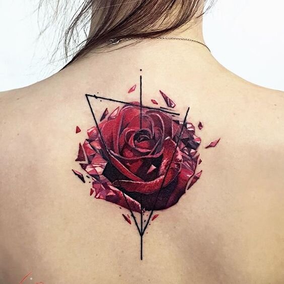 Роза — необычная татуировка. Значения